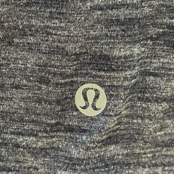 Lululemon Womens activewear tank top Sz 8 - Picture 6 of 8